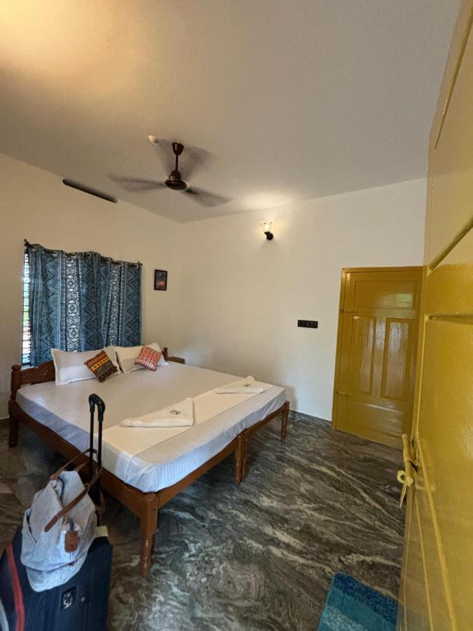 Barefoot Hostels, فاركَالا المظهر الخارجي الصورة