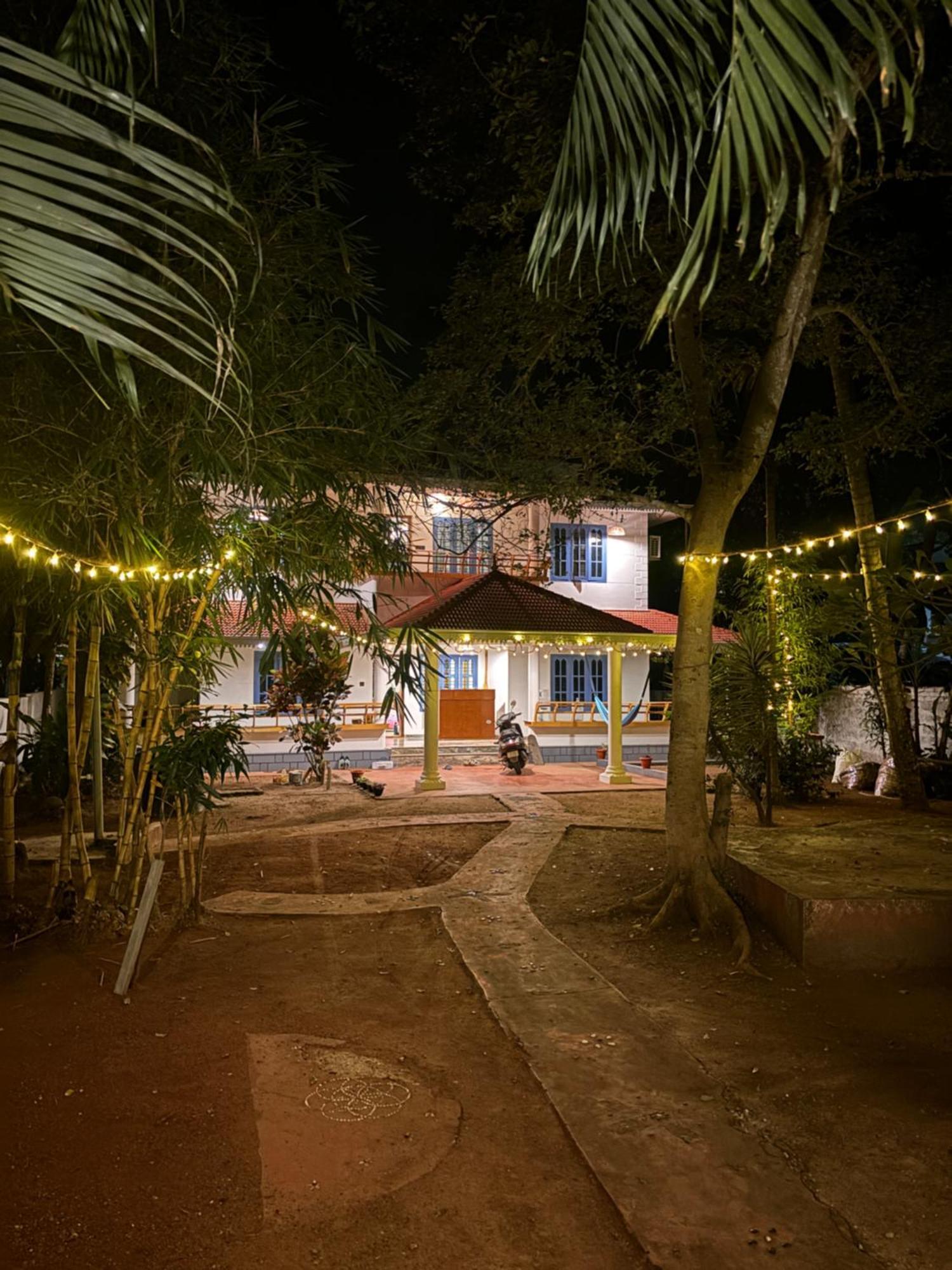 Barefoot Hostels, فاركَالا المظهر الخارجي الصورة